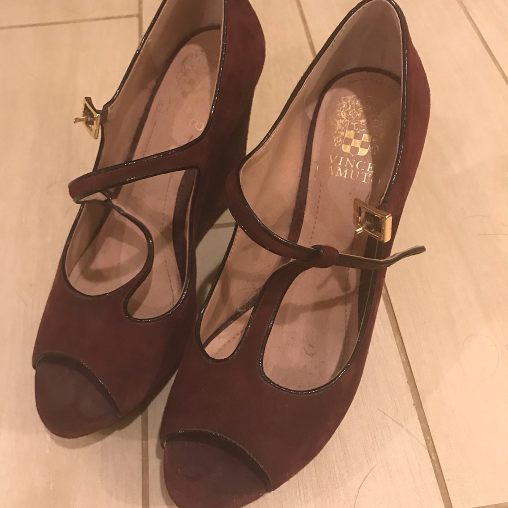 Vince Camuto wedges
